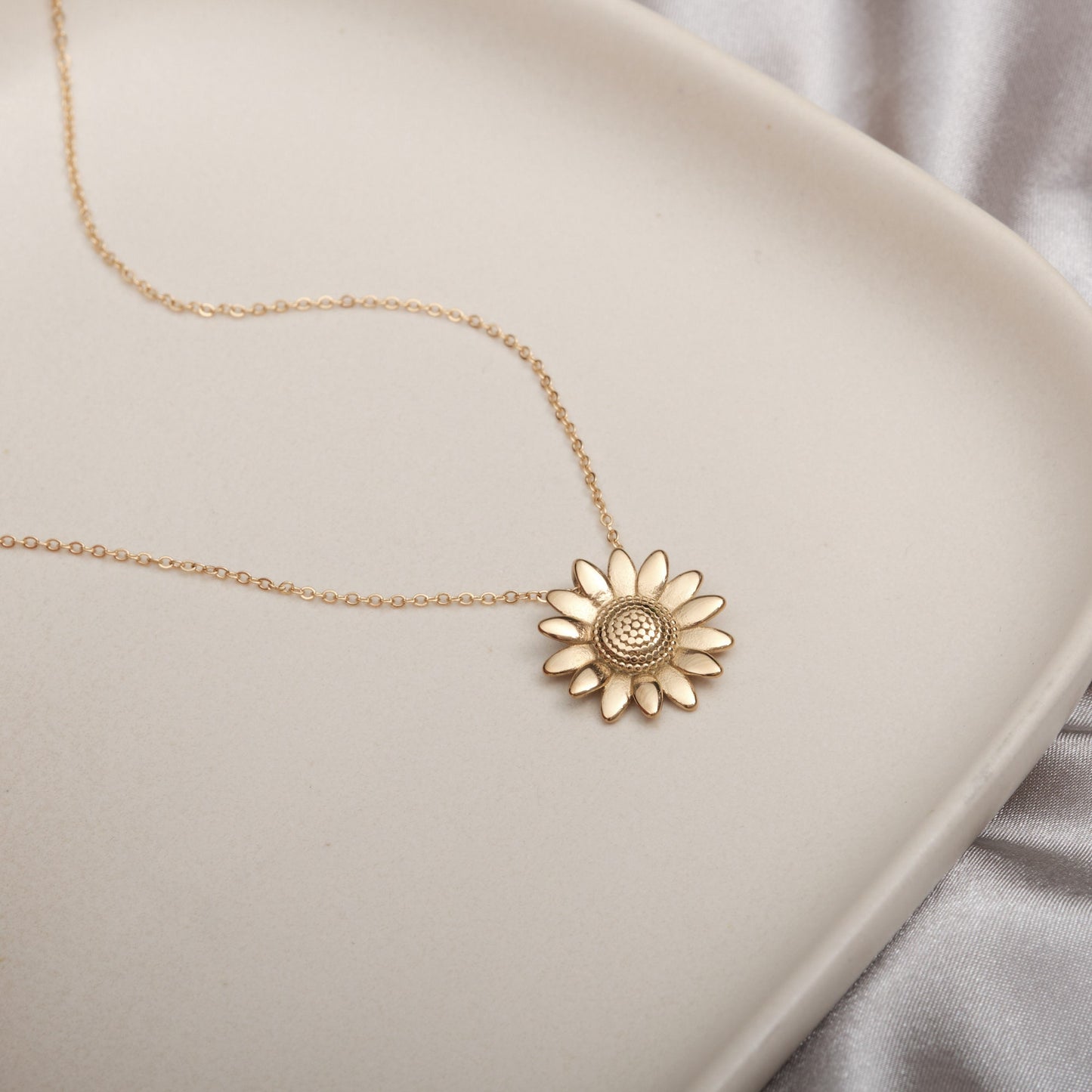 Gold Sunflower Charms Antique Gold Sunflower Pendants Spring Summer Flower Charms Floral Necklace Birth Flower