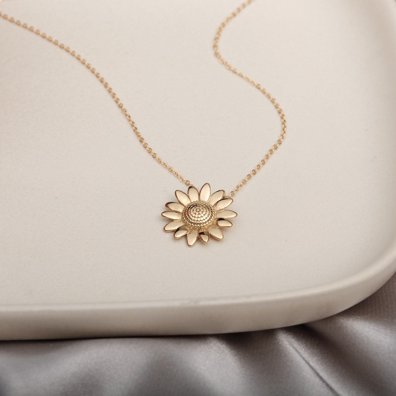 Gold Sunflower Charms Antique Gold Sunflower Pendants Spring Summer Flower Charms Floral Necklace Birth Flower