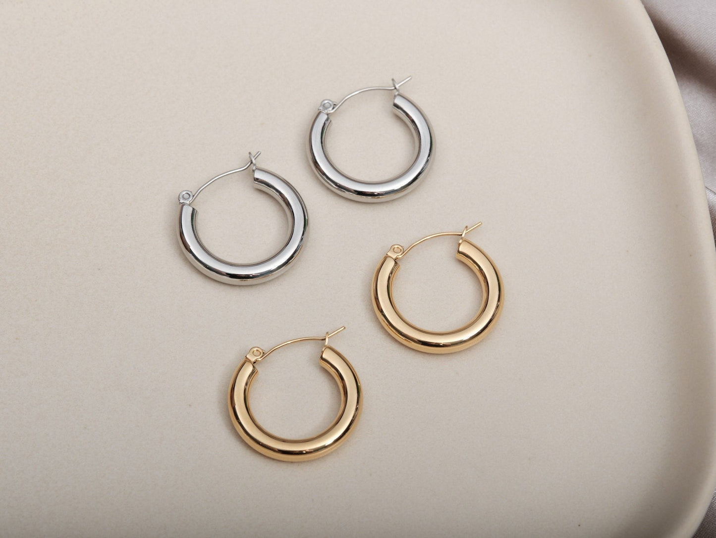 Chunky Gold Hoop Earrings Hypoallergenic 18k Gold Simple Minimalistic Hoops 925 Silver 18k Gold Plated Hypoallergenic Nickle Free Titanium