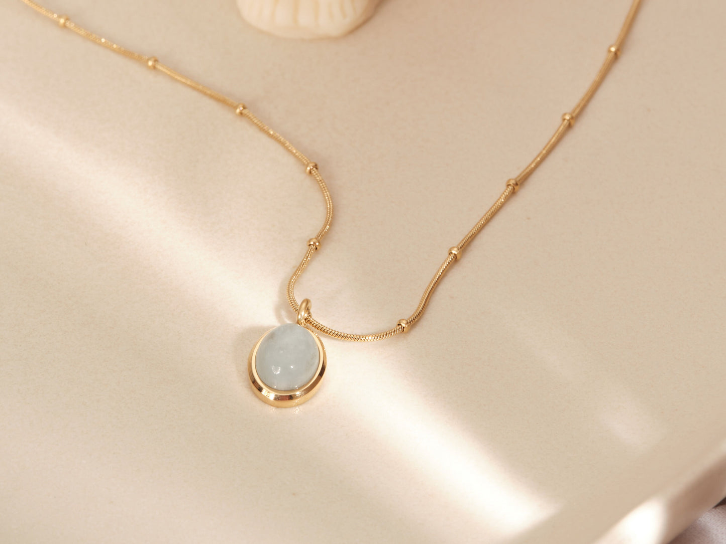 Oval Clear Quartz Gemstone Necklace, Natural White Quartz Necklace, Crystal Gem Necklace, Cateye Stone Necklace, Gold Necklace, Gem Necklace