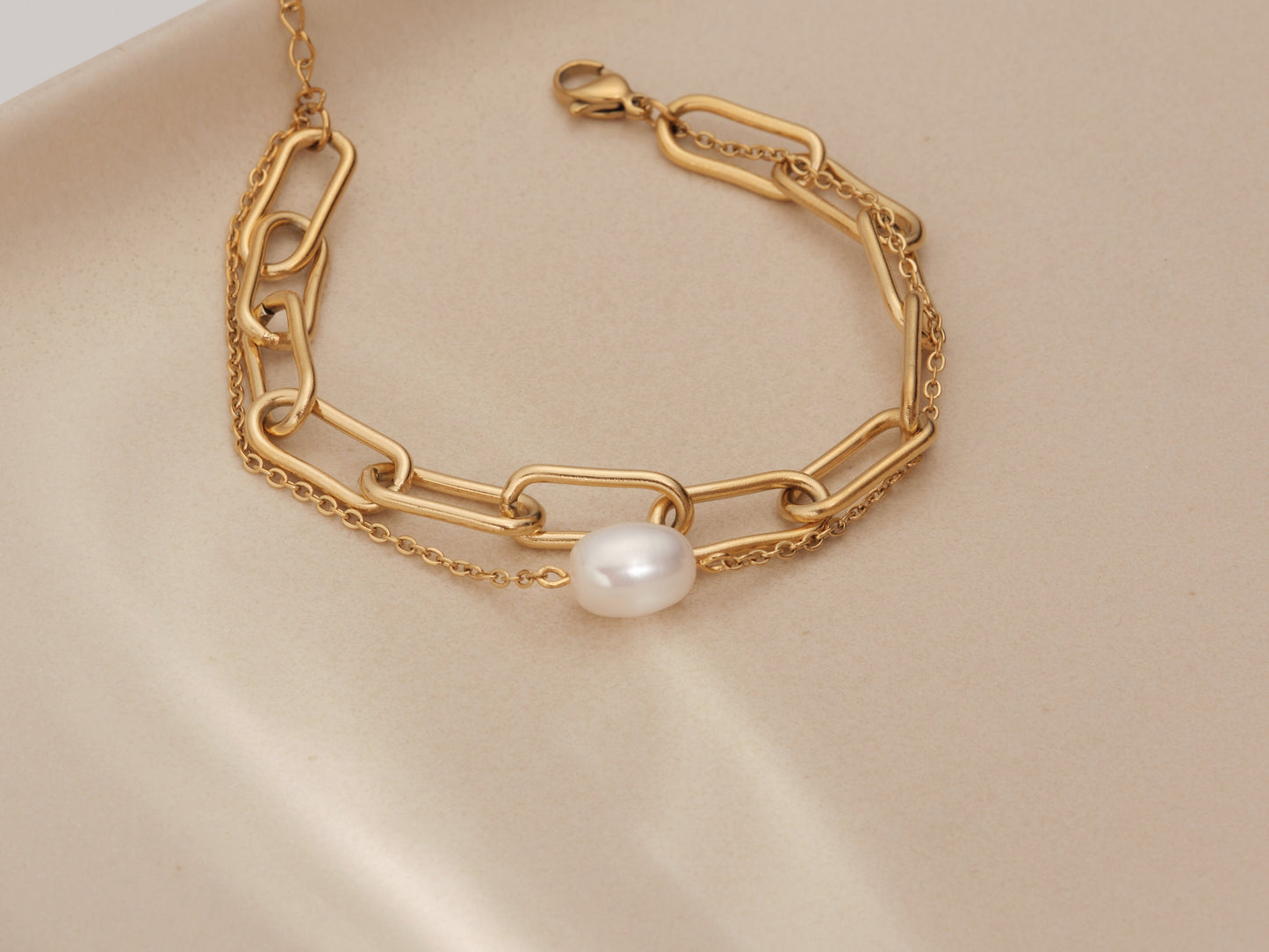 18k gold paperclip chain bracelet with freshwater pearl charm, Double Chain Bracelet, Freshwater pearl Bracelet, Layering Bracelet