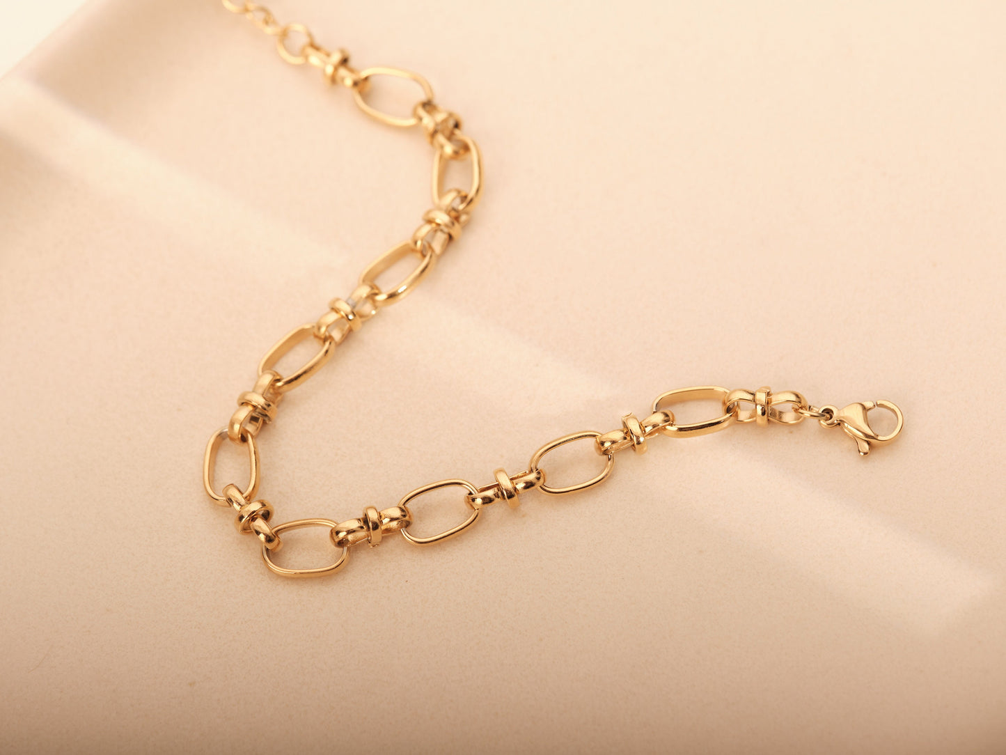 Gold Link Chain Bracelet, 18k Gold Chunky Chain Bracelet, Gold thick Chain Bracelet, Chunky Rectangle Chain Bracelet, Stacking Bracelet Gift