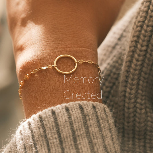 Gold Eternity Circle Bracelet, Sequin Chain Bracelet, Gold Bracelet, Dainty Bracelet, Gold Bracelet Gift for Girl, Christmas Gift for Mom