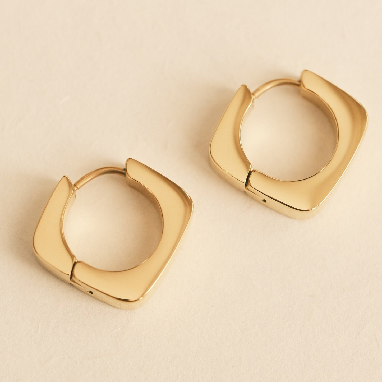 Gold Square Hoop Earring, Square Earring, Gold Earring, Chunky Earring, Gold Huggie Earring, Dainty Earring, Cute Earring, Waterproof Huggie